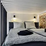 Apartment Premium Jacuzzi For Couples, Old Town