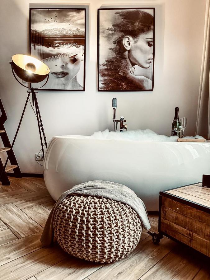 Premium Jacuzzi For Couples, Old Town